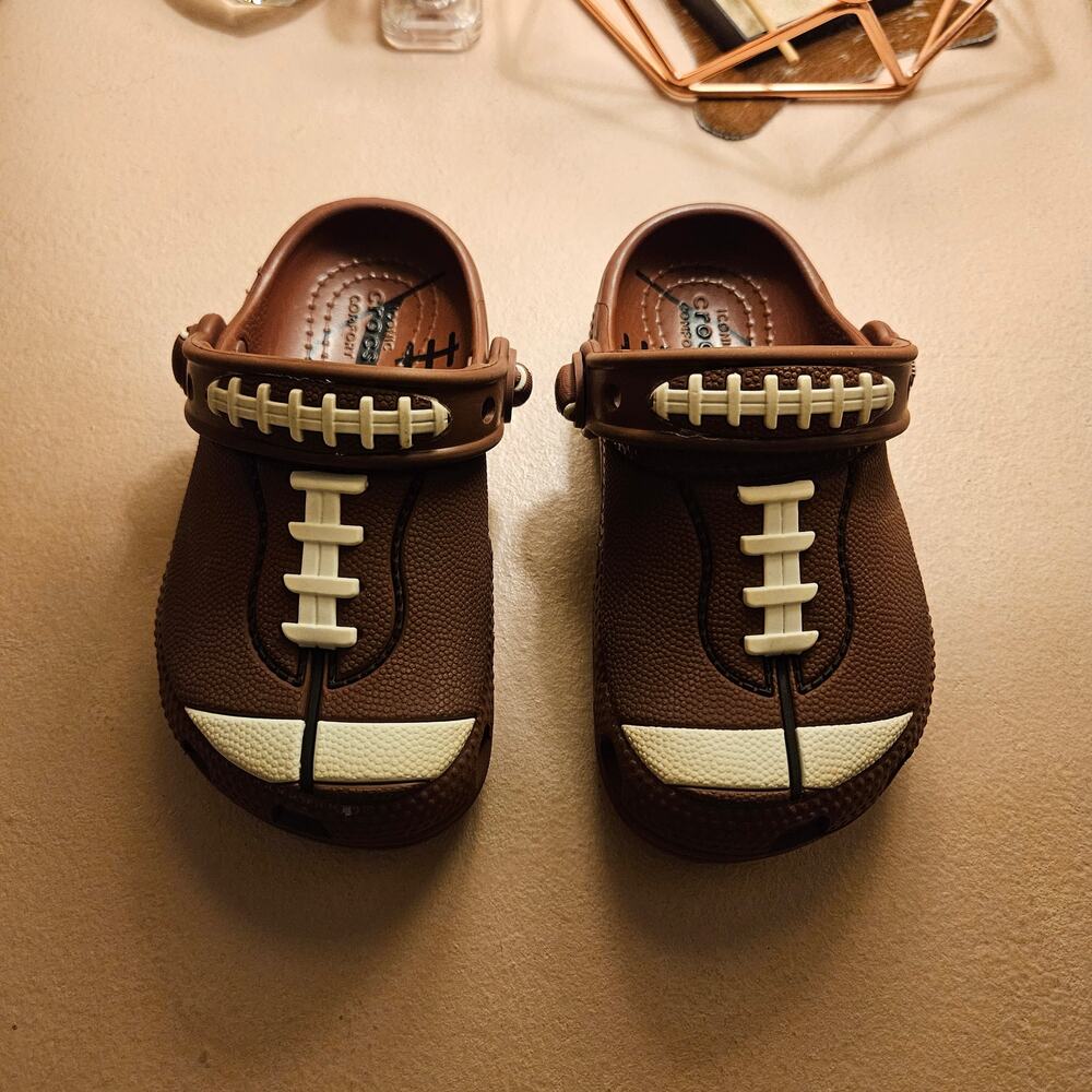 Crocs Kids' Classic Football Clog Dark Clay Size C8